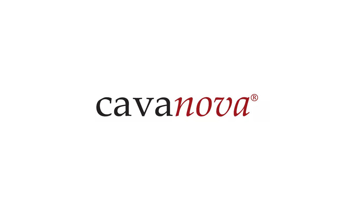 Logotipo de Cavanova en letras negras y rojas sobre fondo blanco